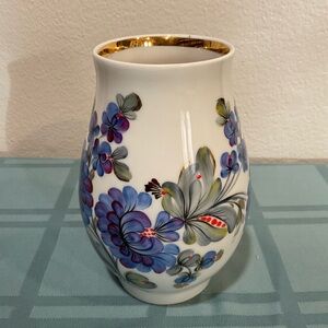 Vintage Kyiv USSR Ceramic Vase Floral Design with Gold Rim 7"